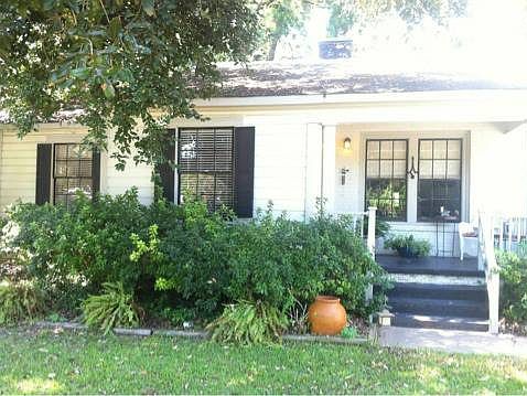 1st image of 3734 Gilbert Dr
