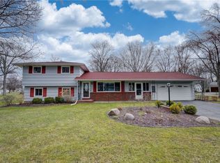 2 Sands Rd, Rochester, NY 14624