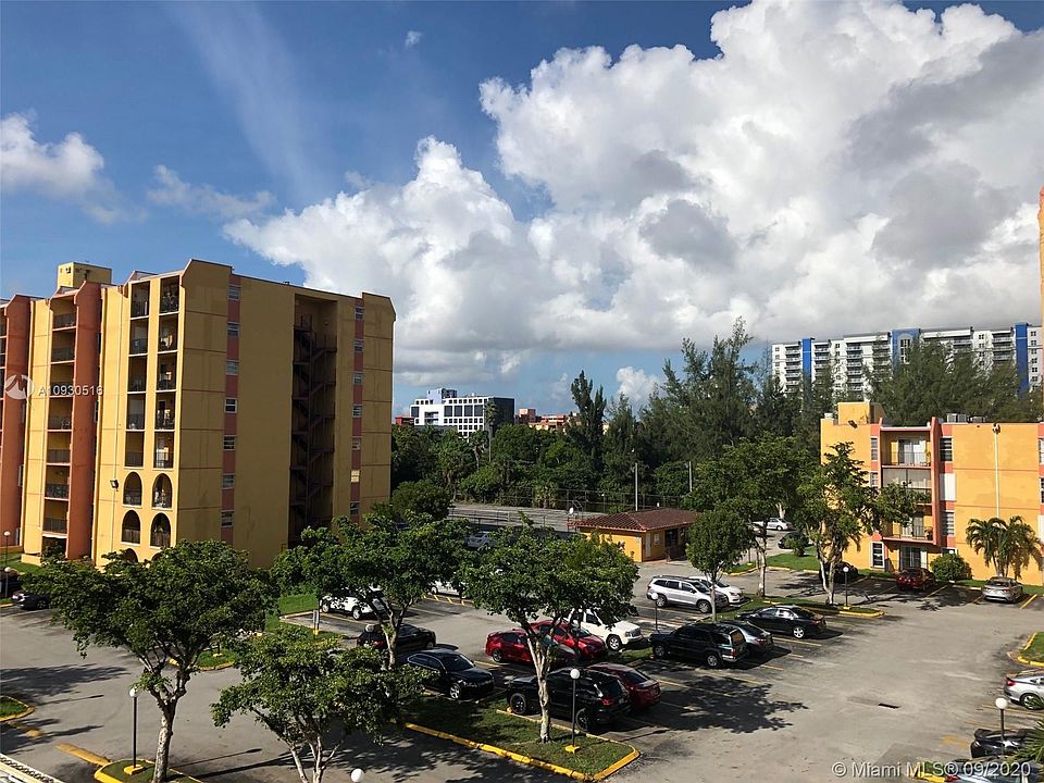 1st image of 4721 NW 7th St APT 403-12