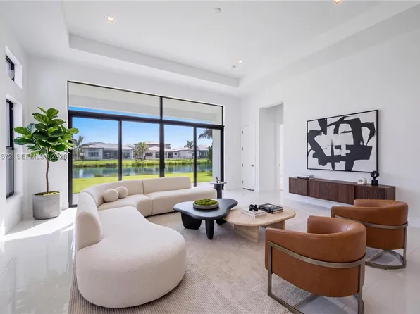 20342 Juniper Bay Ave, Boca Raton, FL 33434