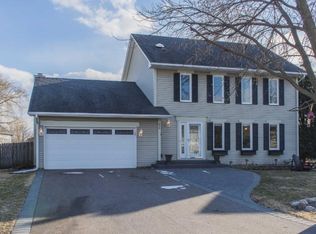 330 Cherry Hill Ct, Hamel, MN 55340