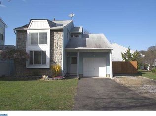 95 Winchester Dr, East Windsor, NJ 08520