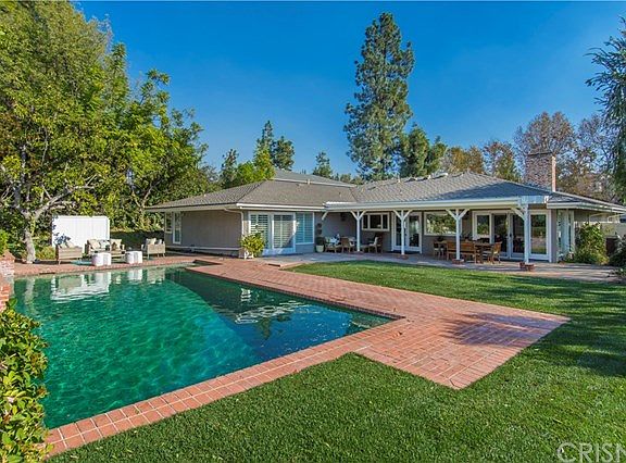 3rd image of 4474 Gayle Dr