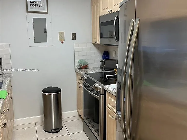 10135 NW 9th Street Cir #5-208 — Photo 2