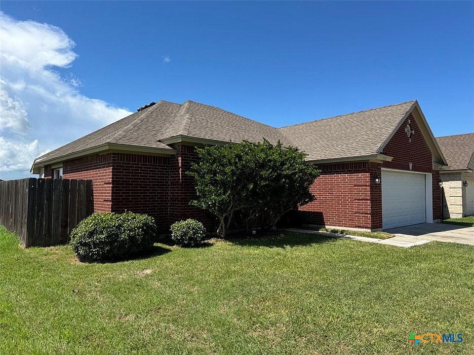 1st image of 304 Cavelier Dr