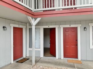 117 5th St #4, San Juan Bautista, CA 95045