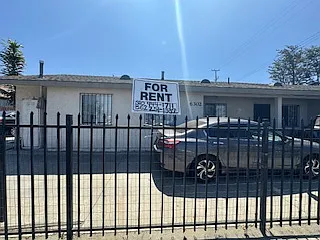6300 S San Pedro St — Photo 10