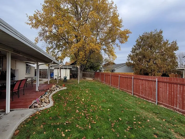 2212 Jodi Ave — Photo 18