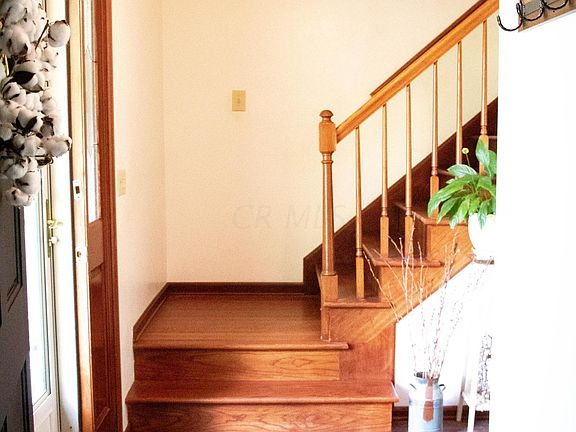 3rd image of 7510 E Bowling Green Ln NW