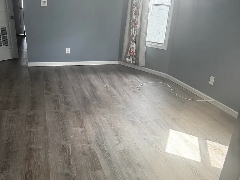 208 Amherst St — Photo 8