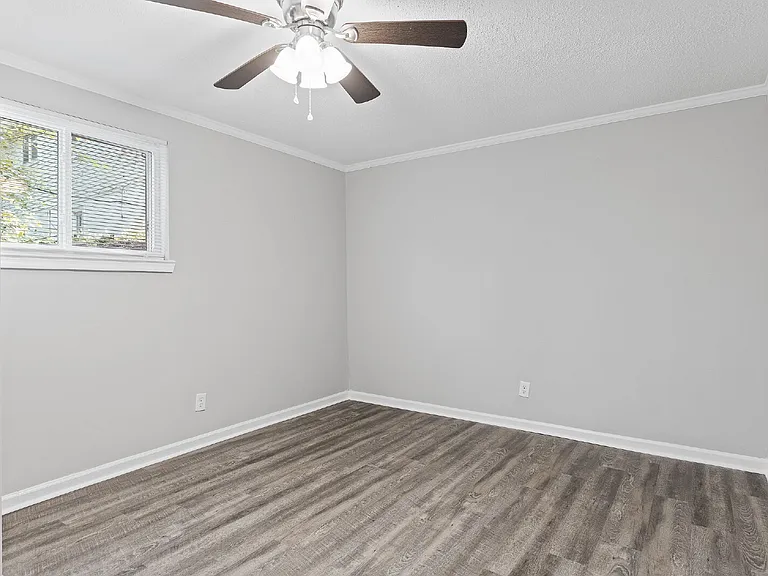 105 Ppoole St #303 — Photo 66