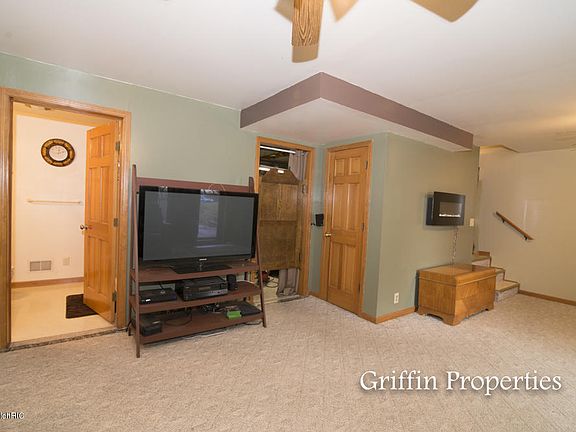 5th image of 4214 Causeway Dr NE