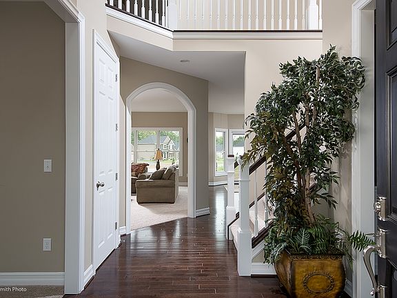 All photos are of model homes in the listed floor plan. Costs may vary depending on upgrades.