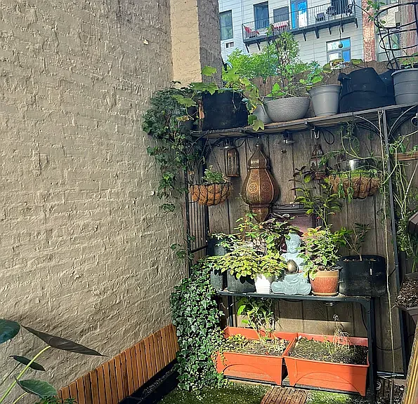 222 W 15th St #1D — Photo 11