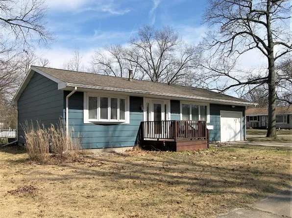 133 S Marshall St, New Buffalo, MI 49117
