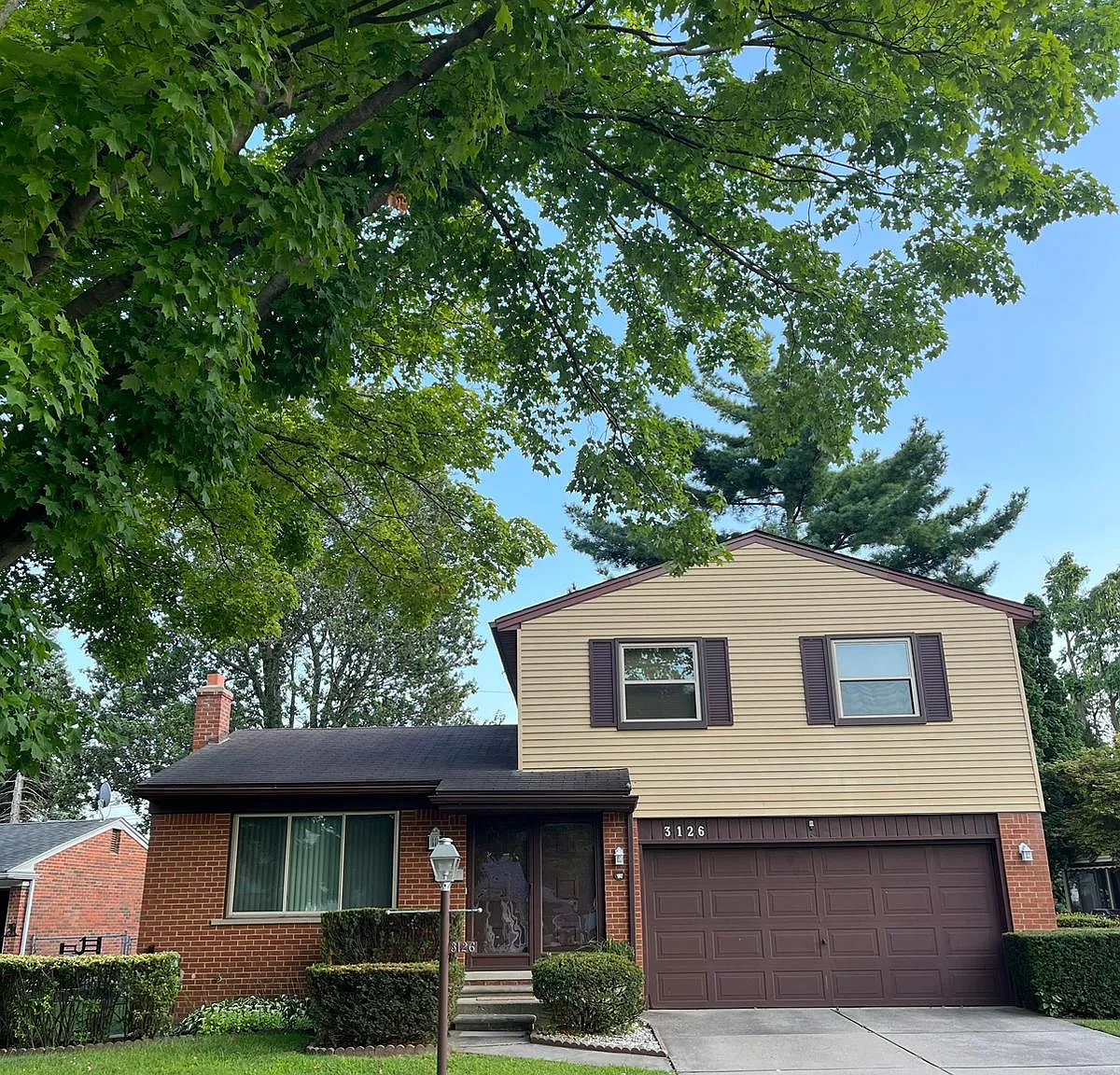 3126 Potomac Ave — Photo 1