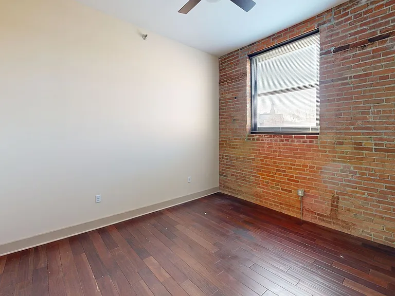427 Pershing Ave — Photo 45