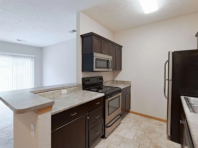 Gateway Park Apartments — Photo 80