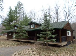 222 E Skyline Dr, Roscommon, MI 48653