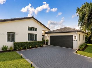West Lakes Gardens 1st Add, Miami Lakes, FL 33018