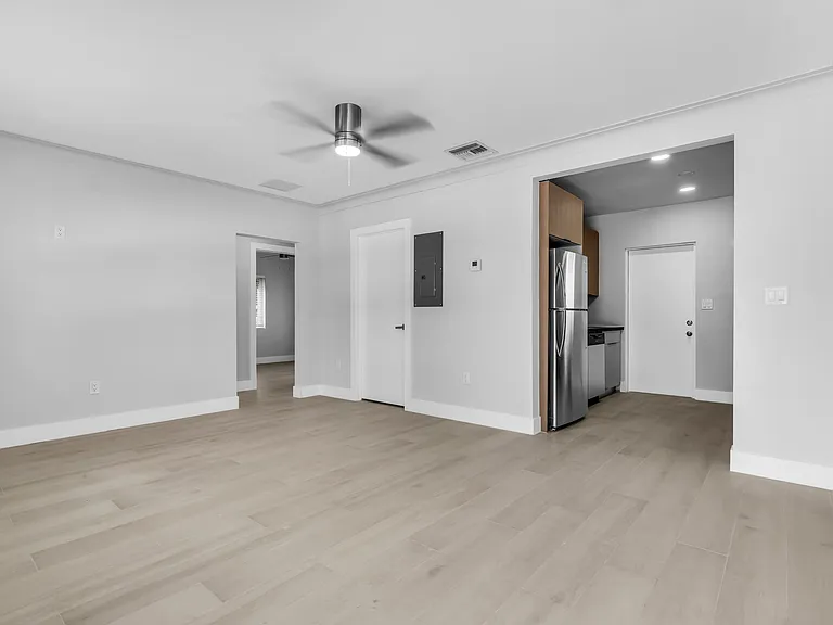 351 NE 82nd St #1 — Photo 26