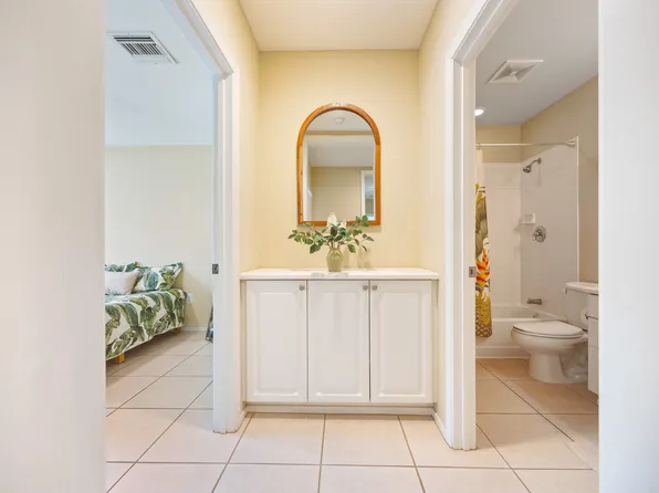 92-1218 Olani St #2, Kapolei, HI 96707