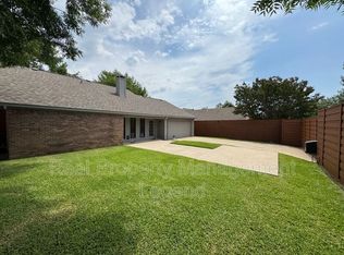 4036 Cedarview Rd, Dallas, TX 75287