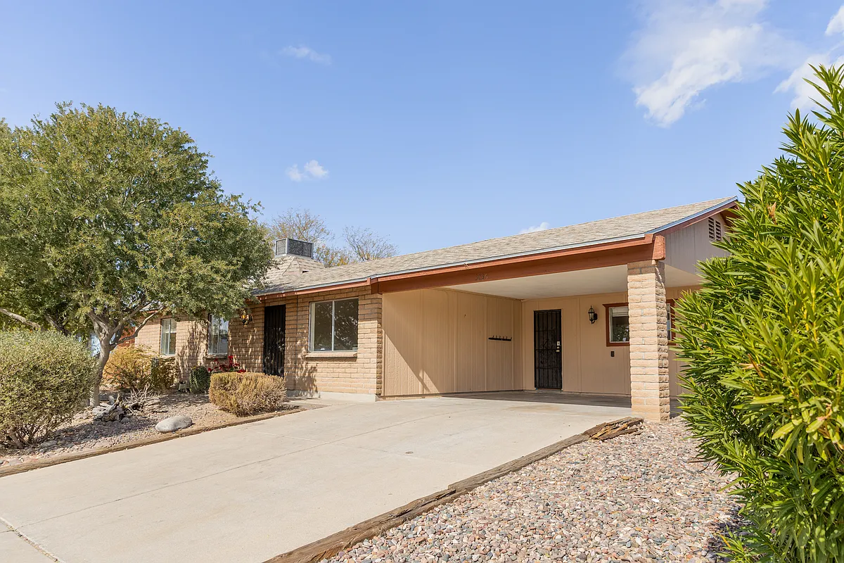 Building Photo - 3036 W Wildwood Dr