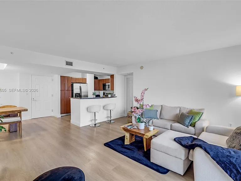 3232 SW 22nd Ter #804 — Photo 12