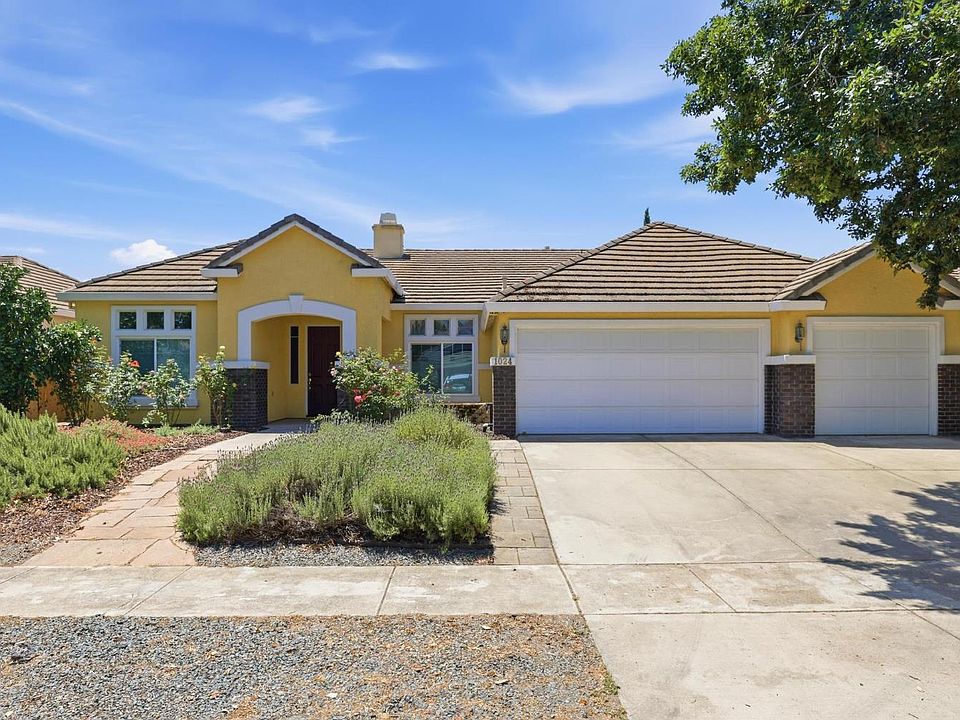 1st image of 1024 Santa Barbara Way