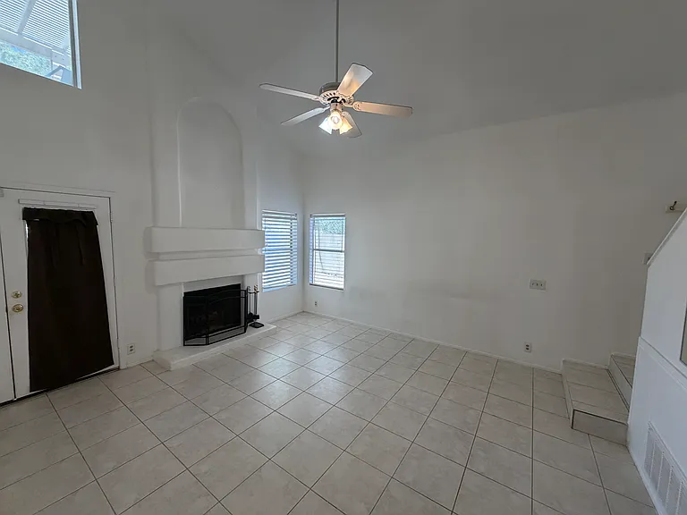 19508 N 78th Ave — Photo 7