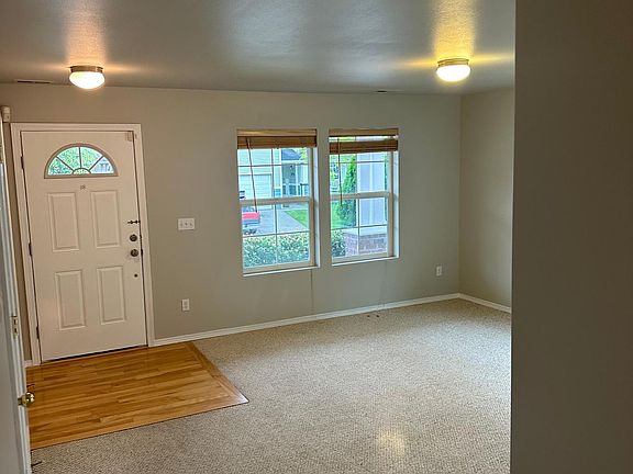 3rd image of 9921 195th Ave E