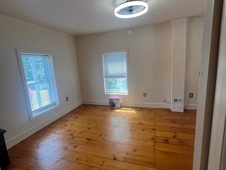 101 Monroe St — Photo 7
