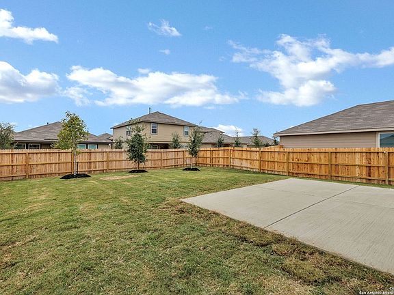 2nd image of 5024 Pitch Park