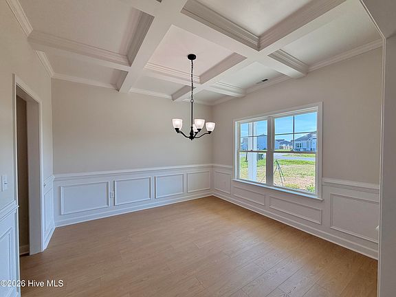 3rd image of 3750 Chatsworth Drive