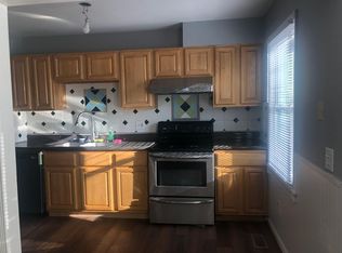 11 Lerner Ct, Nottingham, MD 21236