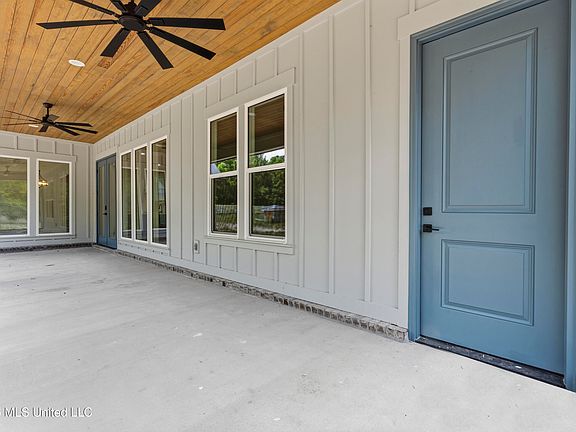 5th image of 4181 Longleaf Pl