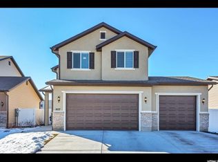 907 Farnham Dr N, North Salt Lake, UT 84054