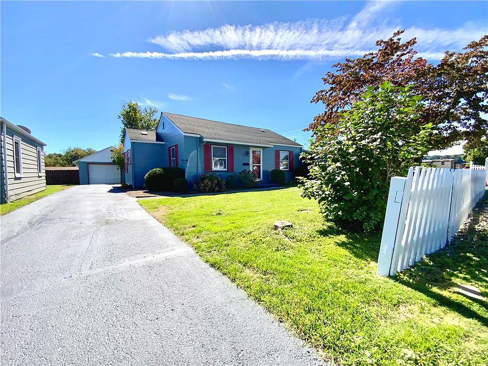 1st image of 3210 46th St