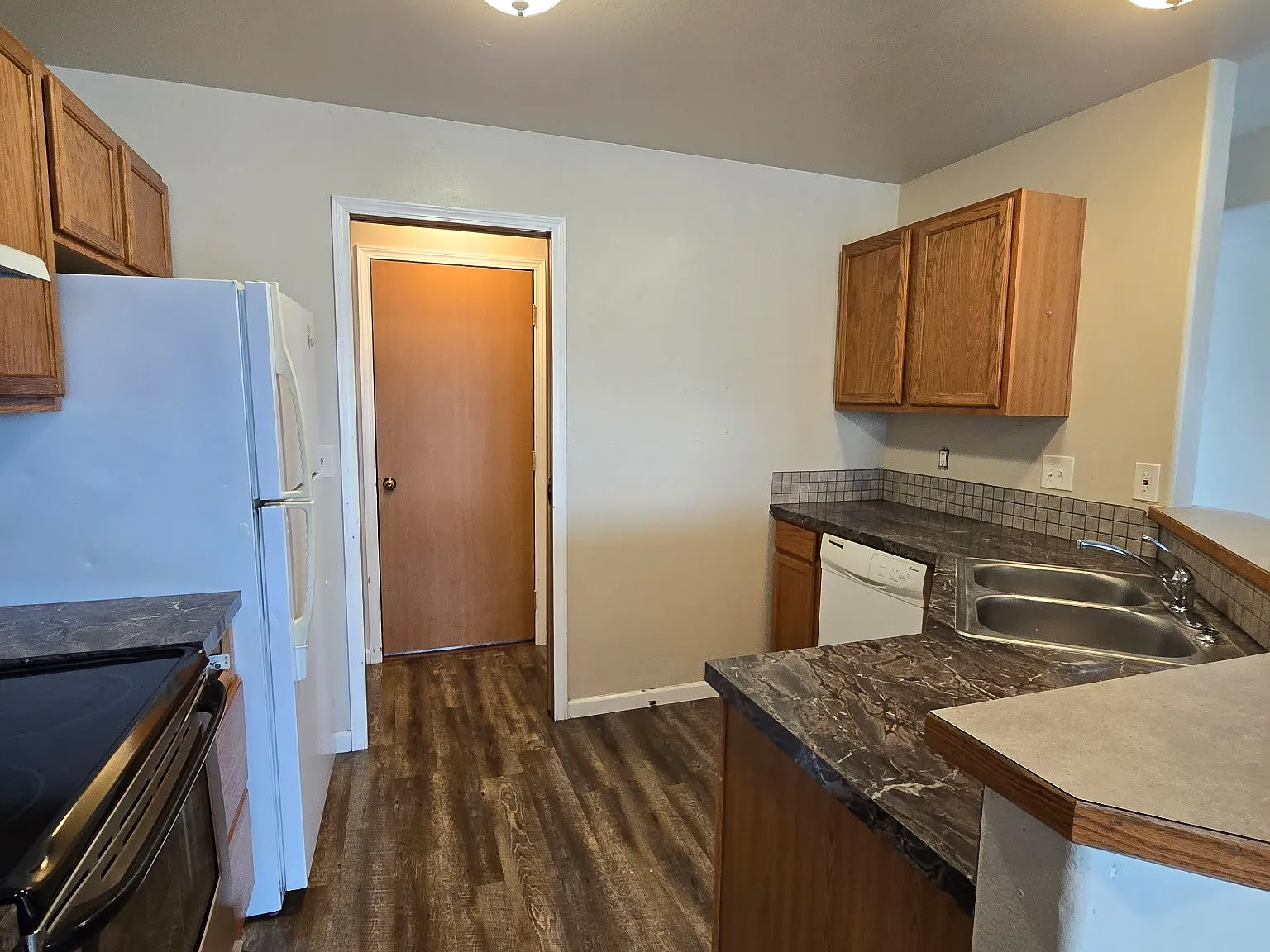 3 bed, 1.5 bath, $1,750 — Photo 3
