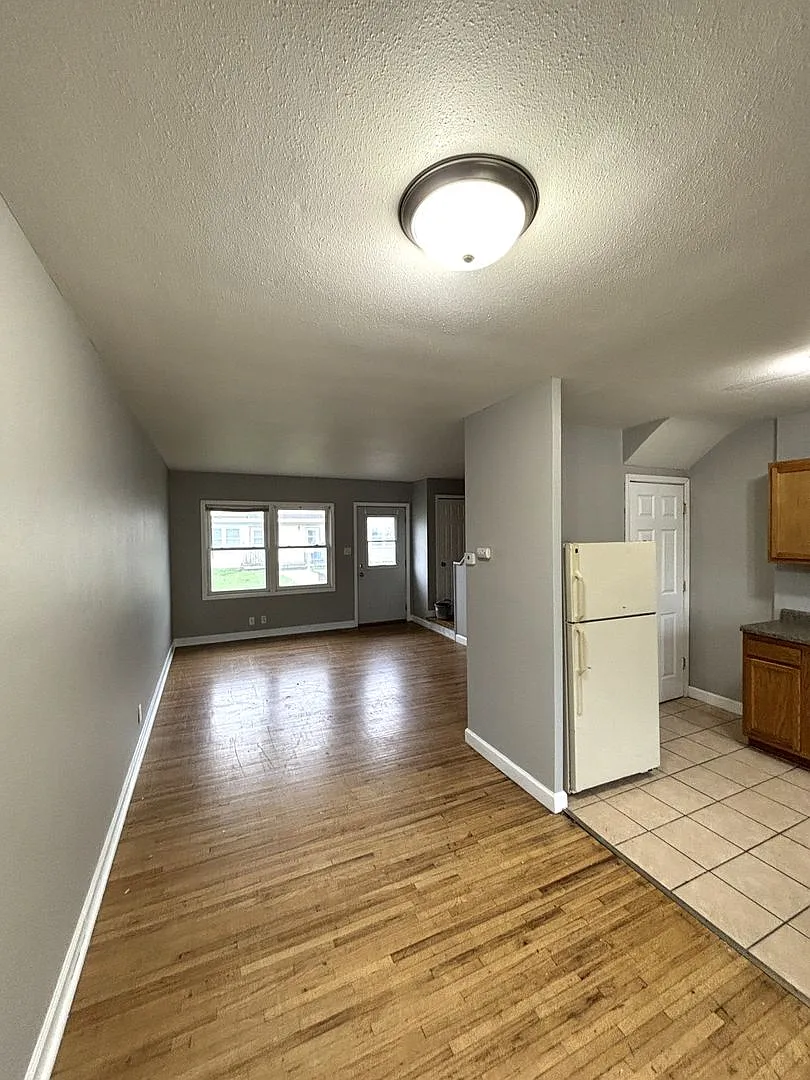 **Rent Recently Reduced!! ** 2 Bedroom Townhome With Walk Out Basement For Rent In Waterloo! — Photo 1