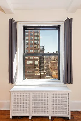 Rented by Compass | media 7