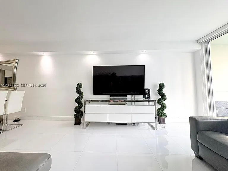 19380 Collins Ave #827 — Photo 14