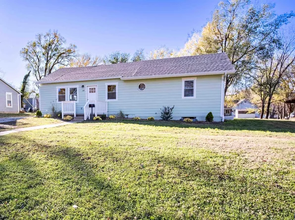 314 S Sycamore St, Ottawa, KS 66067