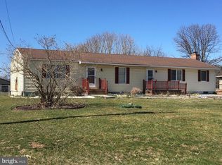 6215 Angle Rd, Chambersburg, PA 17202