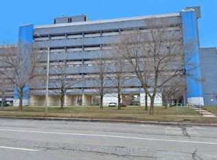 4645 Jane St #819, Toronto, ON M3N 2K9