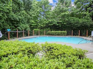 680 Maple Grove Way, Marietta, GA 30066