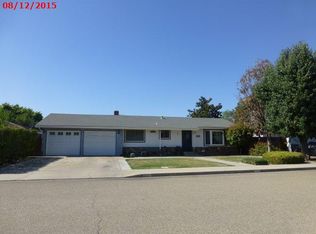 611 E Ponderosa Ave, Reedley, CA 93654