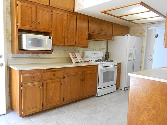 2nd image of 4333 Donald Ave