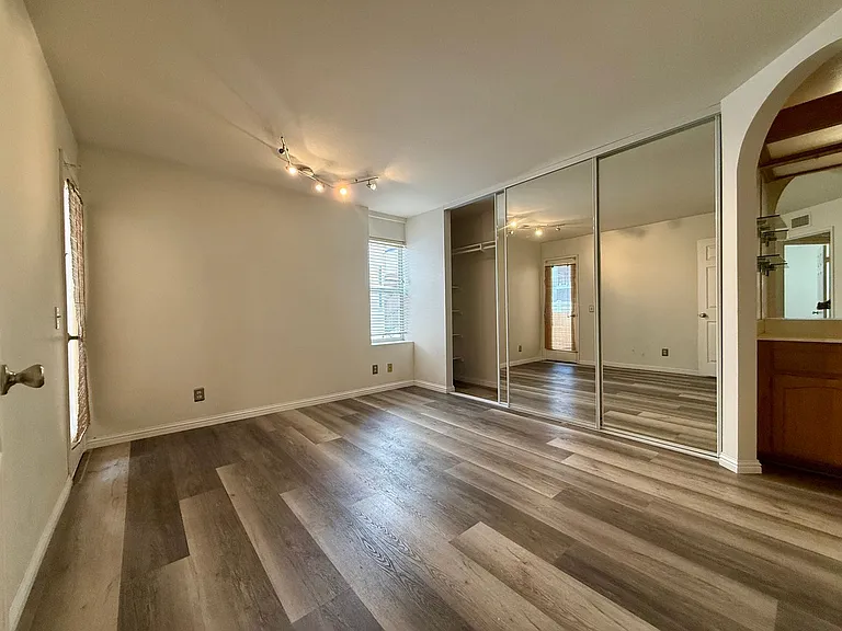4005 Louisiana St #5 — Photo 10